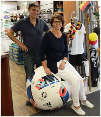 ADIDAS Sitzball wird versteigert