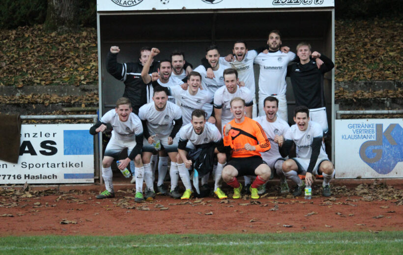 SV Haslach spielt gegen Oberwolfach beim Oktoberfest groß auf