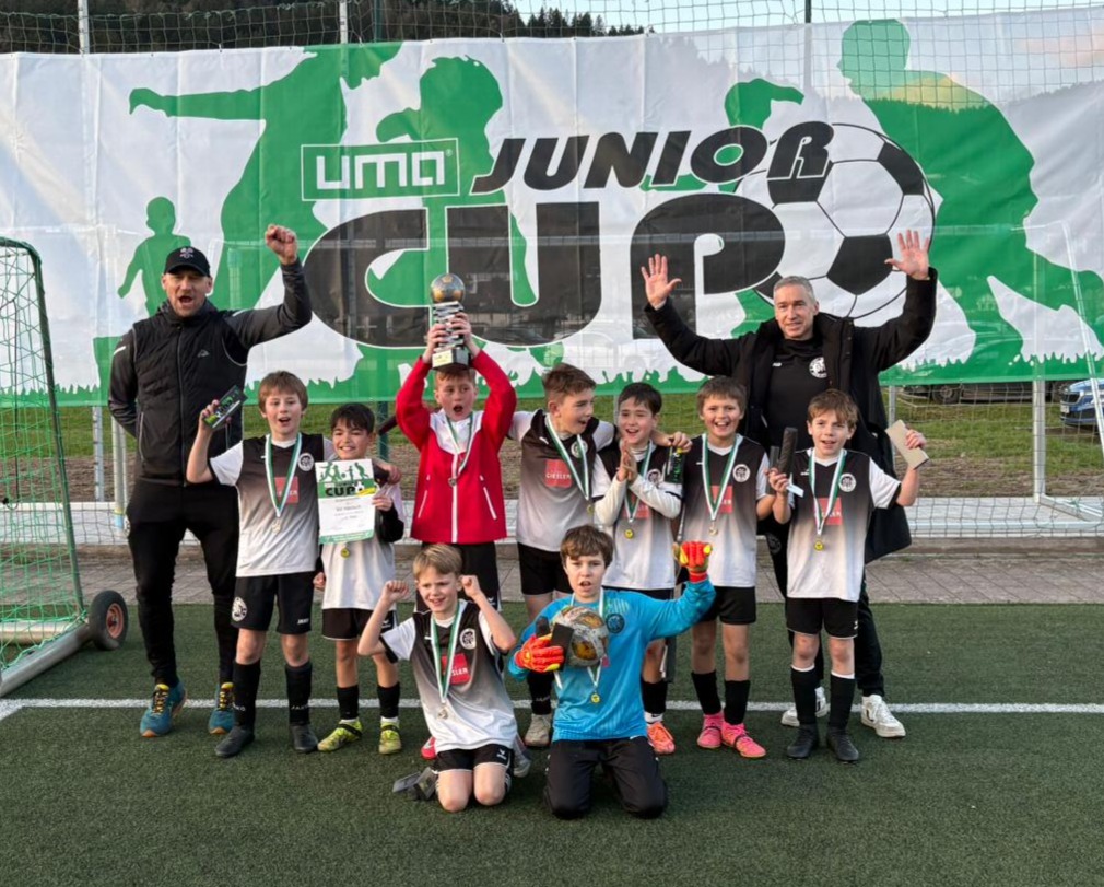 Bild 6 Vizemeister E1-Junioren.JPG