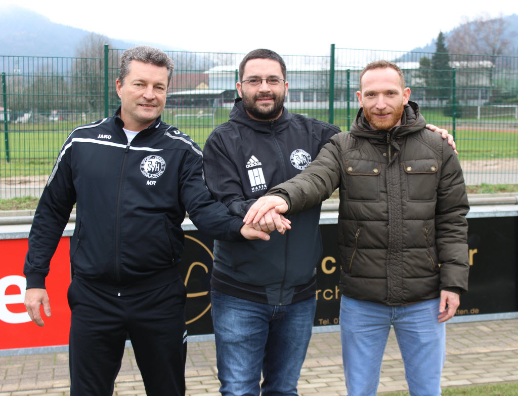 Trainer von 2017–2020: Michael Rauer (li.) und Ceyhun Sür (re.). Spielausschuss Claudio Tamburello in der Mitte.