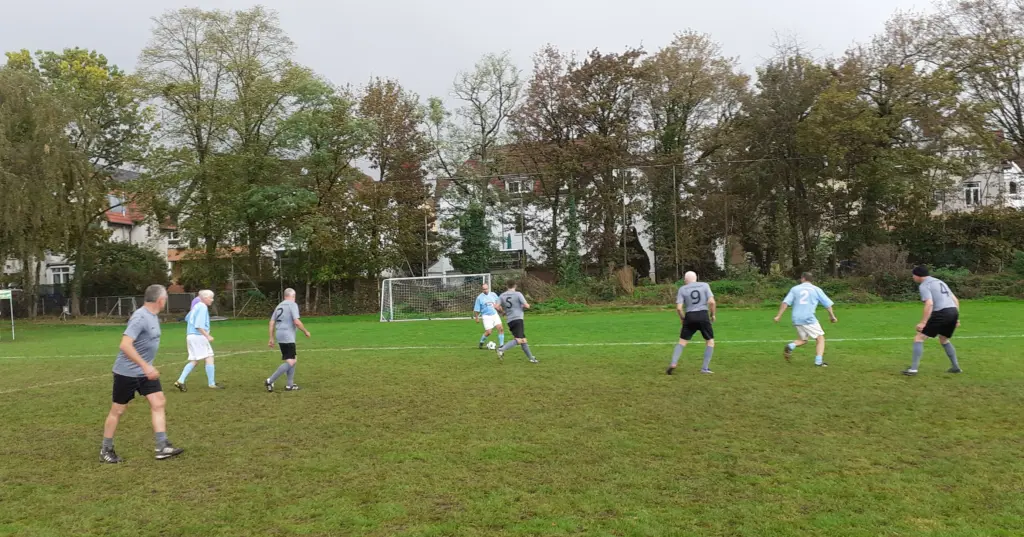 Walking Football 8